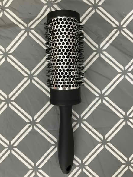 Photo of free Round brush (Tetbury) #1