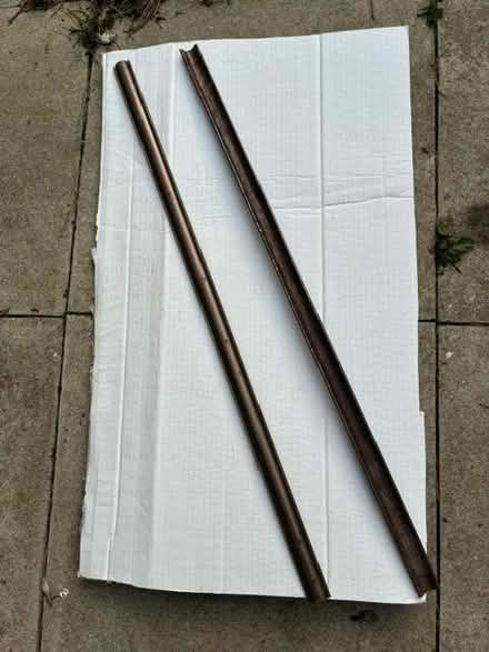 Photo of free stair rods (Roebuck SG2) #2