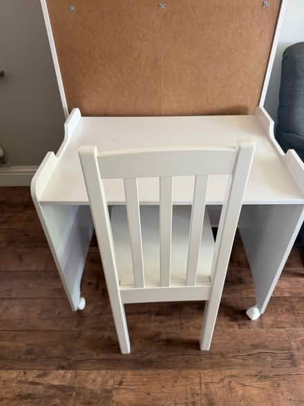 Photo of free White desk and chair (Billericay CM12) #1