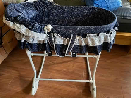 Photo of free Baby bassinet (Ossington and Dupont) #1