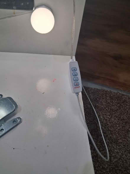 Photo of free Wooden light up vanity mirror (Stourbridge DY8) #3