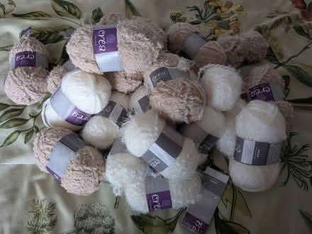 Photo of free Crea yarn (Stanway CO3) #1