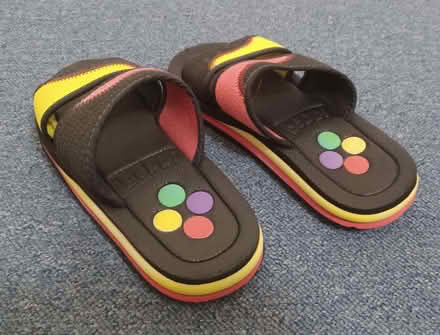 Photo of free Ladies' Rubber Sandals/Beach Shoes - Size 6 (Primrose LA1) #2