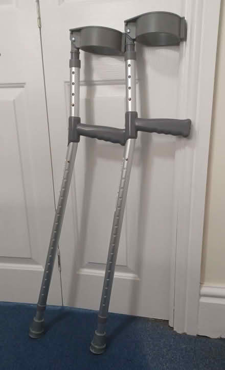 Photo of free Pair of crutches (medium) - hardly used (Primrose LA1) #1