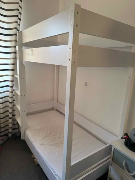 Photo of free Bunk bed with mattresses (Becontree RM9) #2