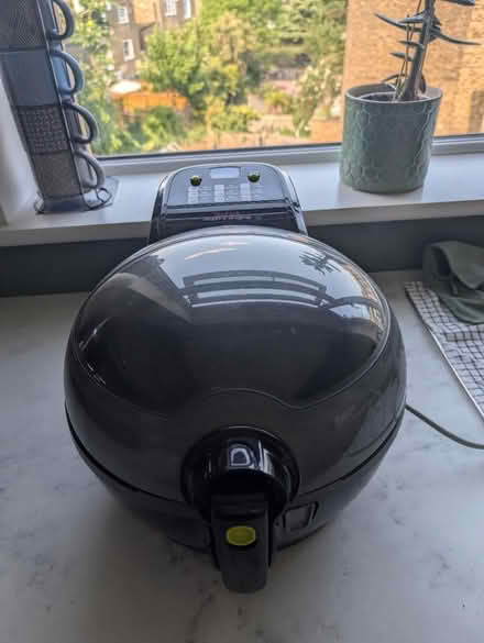 Photo of free Airfryer (Finsbury Park N4 2) #1