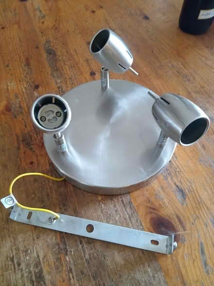 Photo of free Spotlight light fitting (Lower Morden SM4) #1