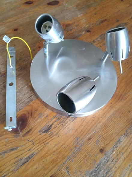 Photo of free Spotlight light fitting (Lower Morden SM4) #2