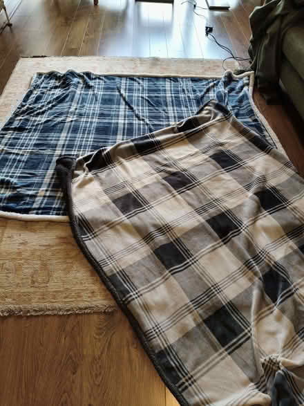Photo of free Two lovely large throws/blankets (Alcester Lanes End B14) #1