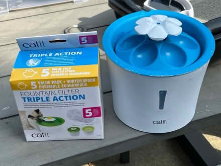 Photo of free Cat water fountain (Goodmayes IG3) #1