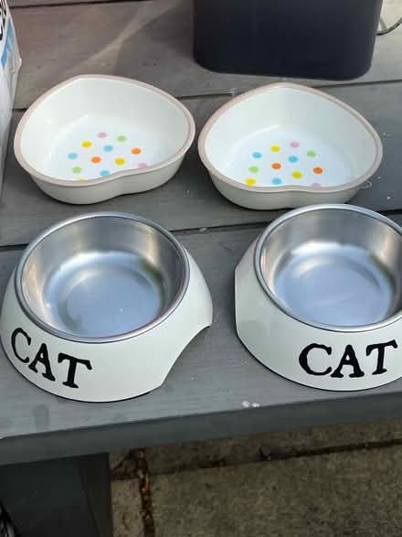 Photo of free Cat bowls and automatic feeder (Goodmayes IG3) #1