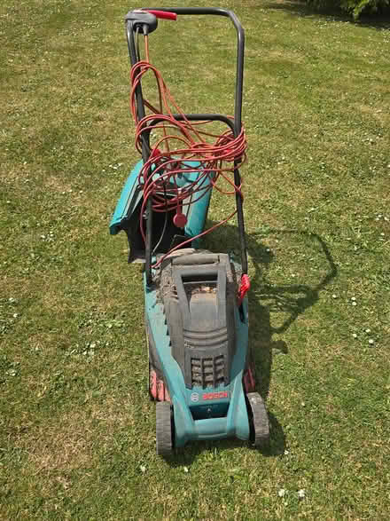 Photo of free Lawnmower (Botley SO30) #1