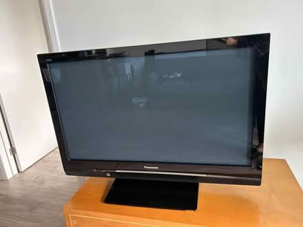 Photo of free VIERA Panasonic TV (Vanier) #1