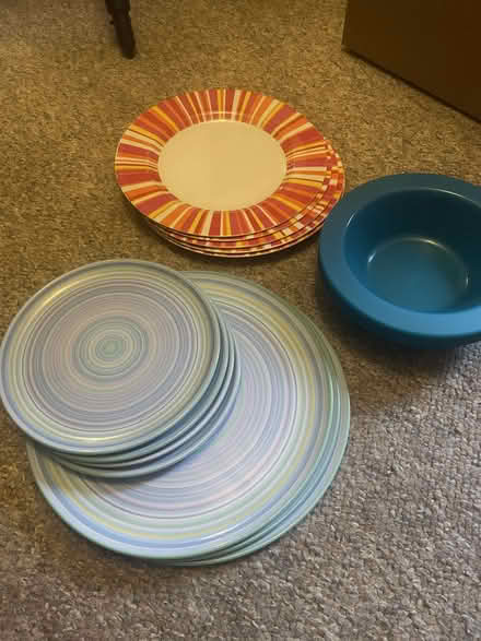 Photo of free Selection of coloured hard plastic plates (Whitley Bay NE26) #1