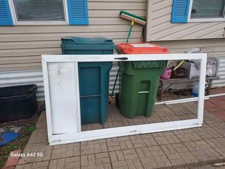 Photo of free Storm door (Shoreview mn by oak hill schoo) #2