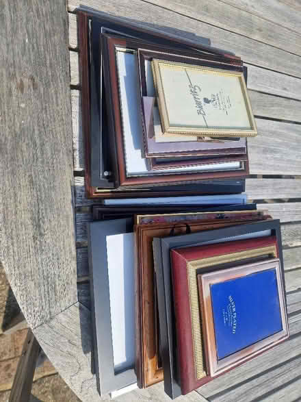Photo of free Assorted picture frames (Sonning Common RG4) #1