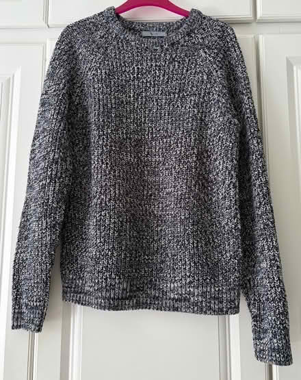 Photo of free Tu men’s jumper (SM1) #1