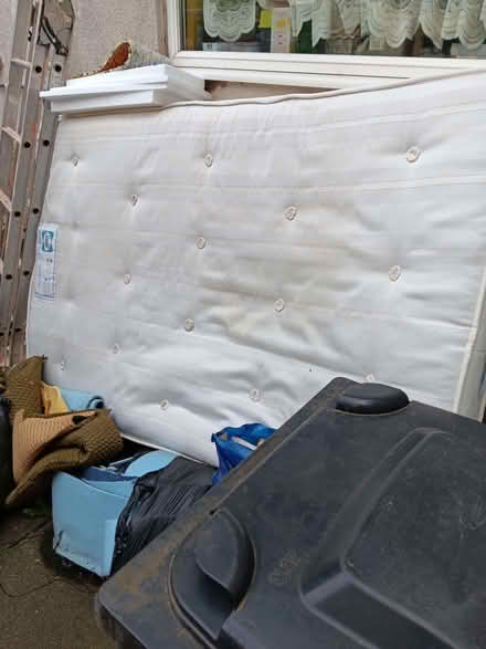 Photo of free Dismembered sofa, wood cuttings, old mattress, office chair (Paradise DY2) #1