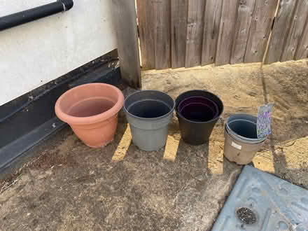 Photo of free Plastic plant pots of various sizes (South Ruislip HA4) #1