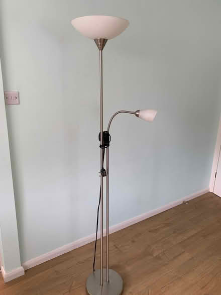 Photo of free Floor-standing lamp (Pinehurst SG13) #1