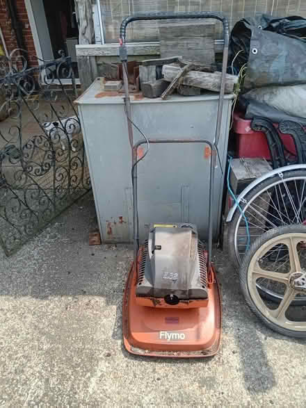 Photo of free Petrol Flymo, spares or repair (Buriton GU31) #2