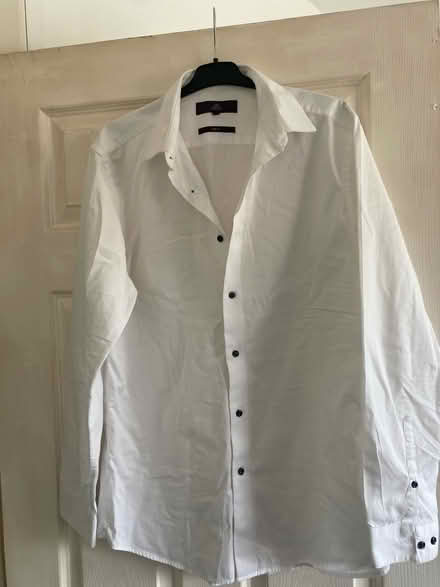 Photo of free White shirt (SE12 lee) #1