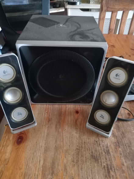 Photo of free Logitech 3 piece speaker system (Lower Morden SM4) #1