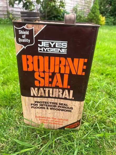 Photo of free 2 old cans of floor polish (BR6) #1