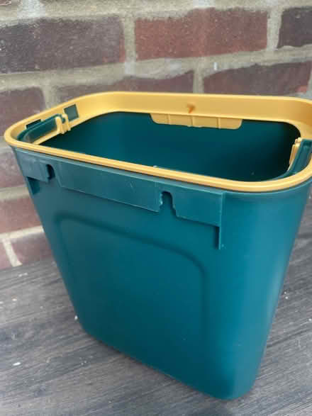 Photo of free Door rubbish bin (Garston WD25) #2