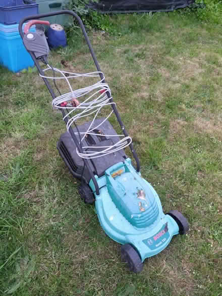Photo of free Electric lawnmower, working order (Bengeo, Hertford SG14) #1