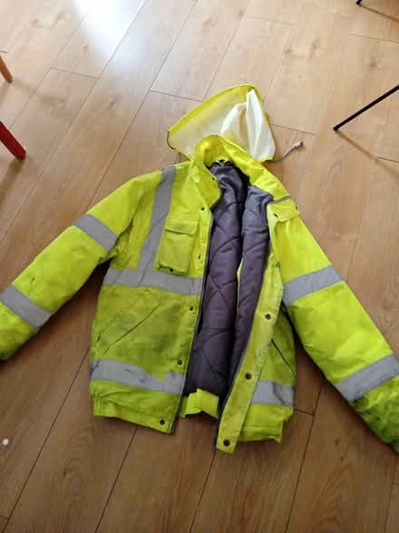 Photo of free High Vis jacket (Wallasey) #1