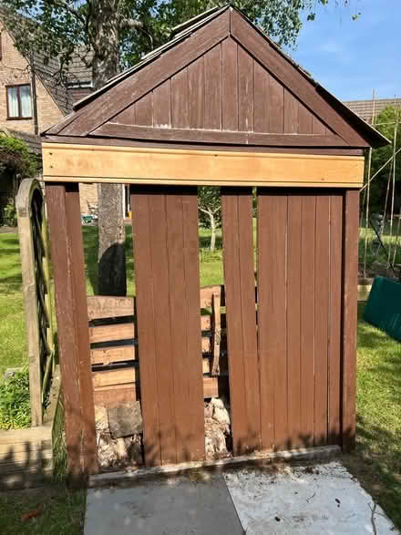 Photo of free Garden Arbour (Knotty Green HP9) #4