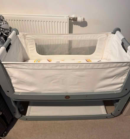 Photo of free Baby bassinet ( SnuzPod) (Chipping Barnet EN5) #1