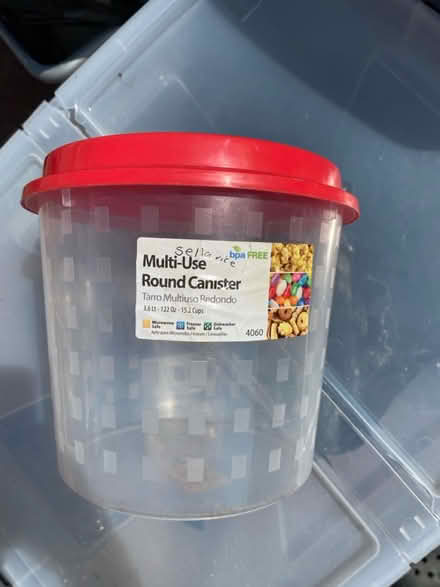Photo of free Multiuse round canister, ha2 (Ha2) #1