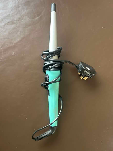 Photo of free Remington Hair Curling Wand (Chingford E4) #1