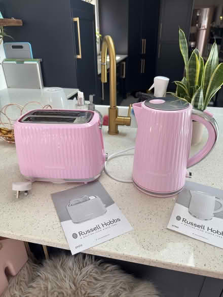 Photo of free Kettle and toaster (Craven Road CV21) #1