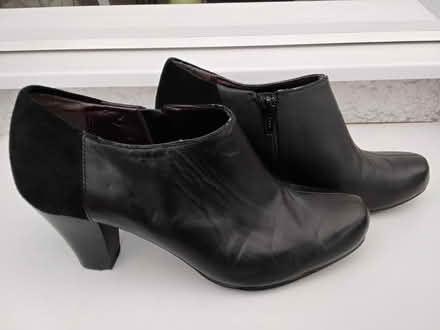 Photo of free Ladies Clarks Ankle Boots Size 4 (DA1) #2