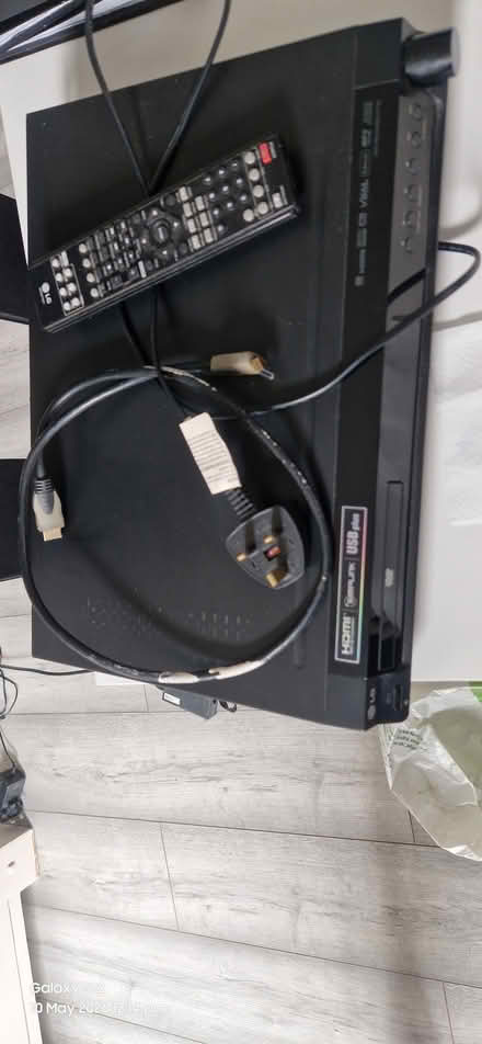 Photo of free LG dvd player with speakers (SW16) #3