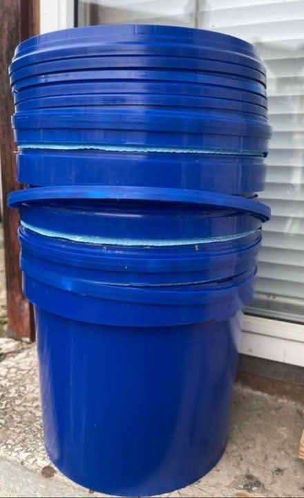 Photo of free 5L containers with handle (Southall Green) #4
