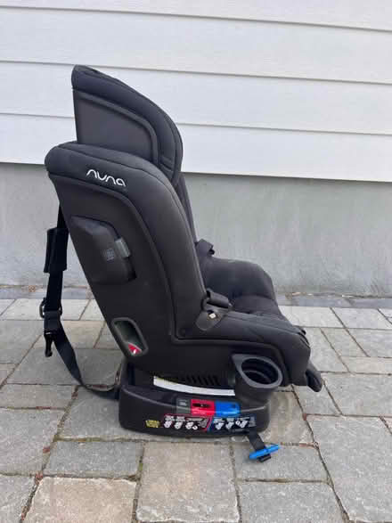 Photo of free Car seat Nuna Rava (Manotick) #4