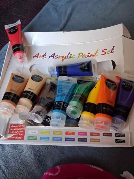 Photo of free Acrylic paint tubes (Jackman's estate, Letchworth) #1