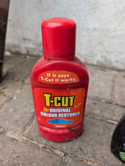 Photo of free T Cut for blue car for treating light scratches (Fulham Palace Rd SW6) #1