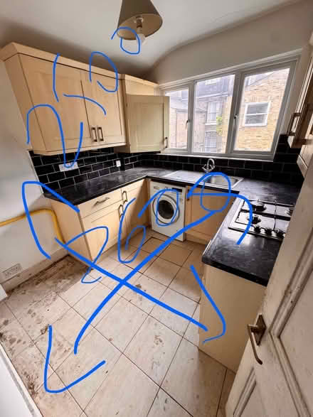 Photo of free Old kitchen (W6 8JG) #1