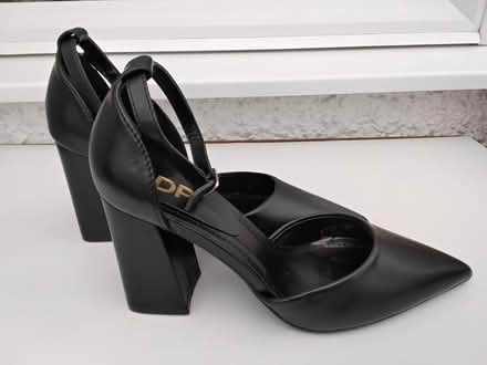 Photo of free Ladies Shoes Size UK 4 / 36 (DA1) #2