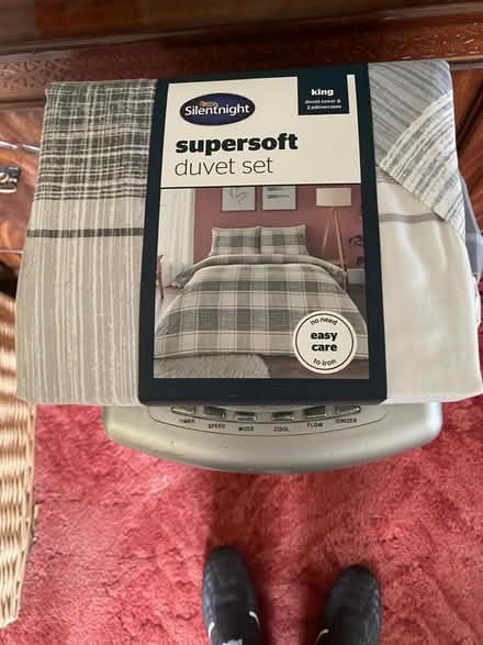 Photo of free King duvet set new (Blundeston NR32) #2