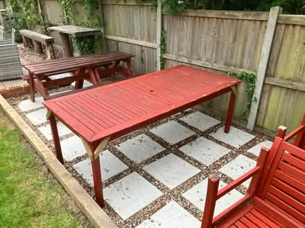 Photo of free Outdoor table + 6 chairs (TN26) #2