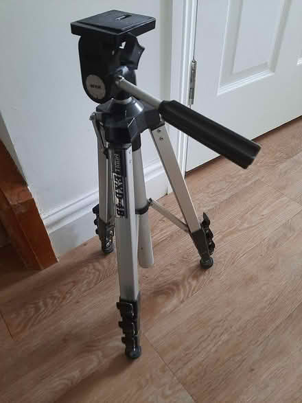 Photo of free Photographic tripod (Green Street Green BR6) #1
