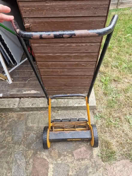 Photo of free Push mower (North Watford WD24) #1