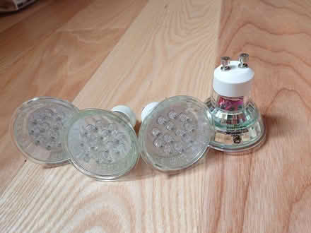 Photo of free 4 GU10 LED bulbs by GE, 1W, 28lm, 5500K (Central Lancaster LA1) #1
