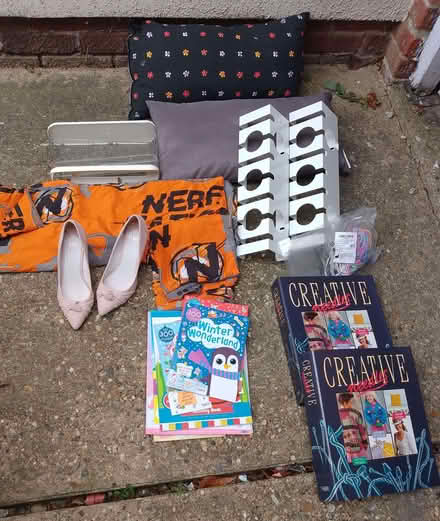 Photo of free items - booster seats, books, bedding (Greenstead CO4) #1